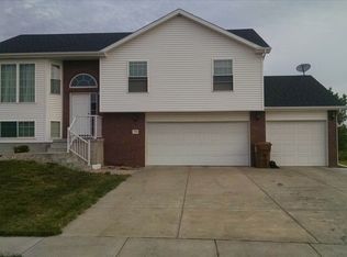 941 Lamont Dr, Lincoln, NE 68528