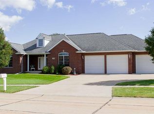 706 Virginia St, Geneseo, IL 61254