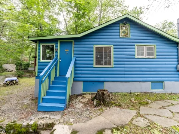 3 Maple Rd, Vernon Twp., NJ 07461