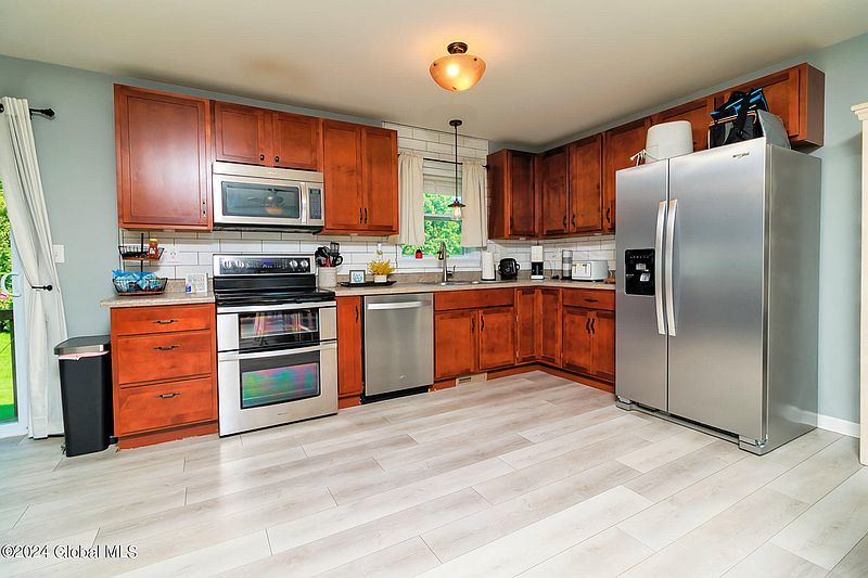 4th image of 4 Flintlock Way