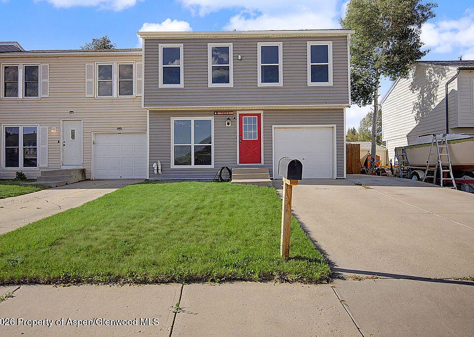 1st image of 3851 W 6th St
