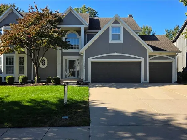 11923 W 131st Ter, Overland Park, KS 66213