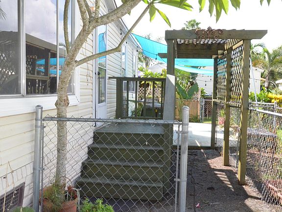 3rd image of 220 NE 12th Ave Lot 153
