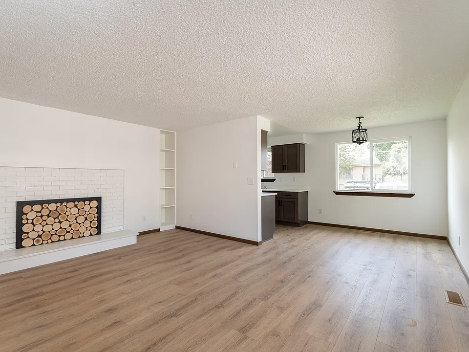 512 E Longfellow Ave #514