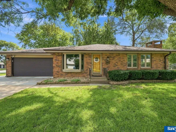 5000 Canterbury Ln, Lincoln, NE 68512