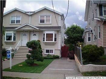 1st image of 167 Llewellyn Pl