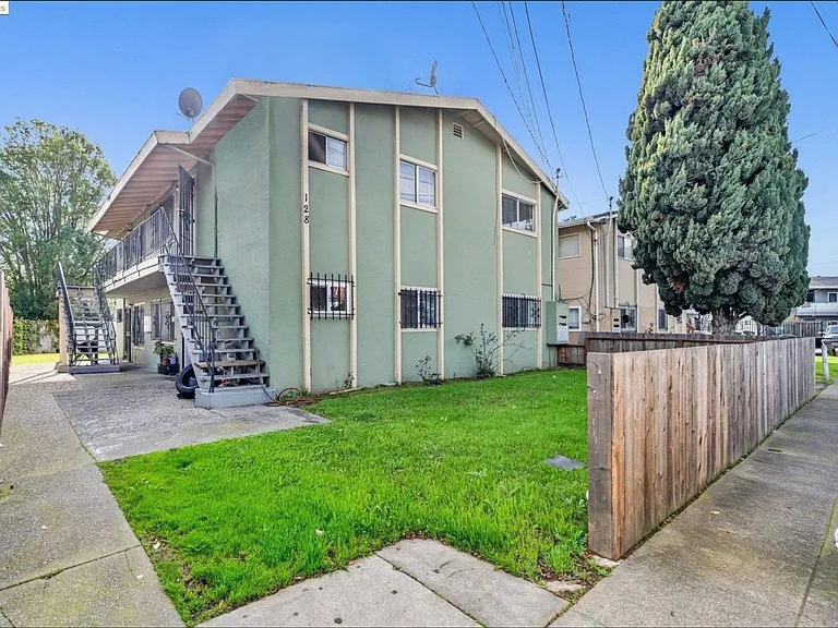 128 Catron Dr #C — Photo 12