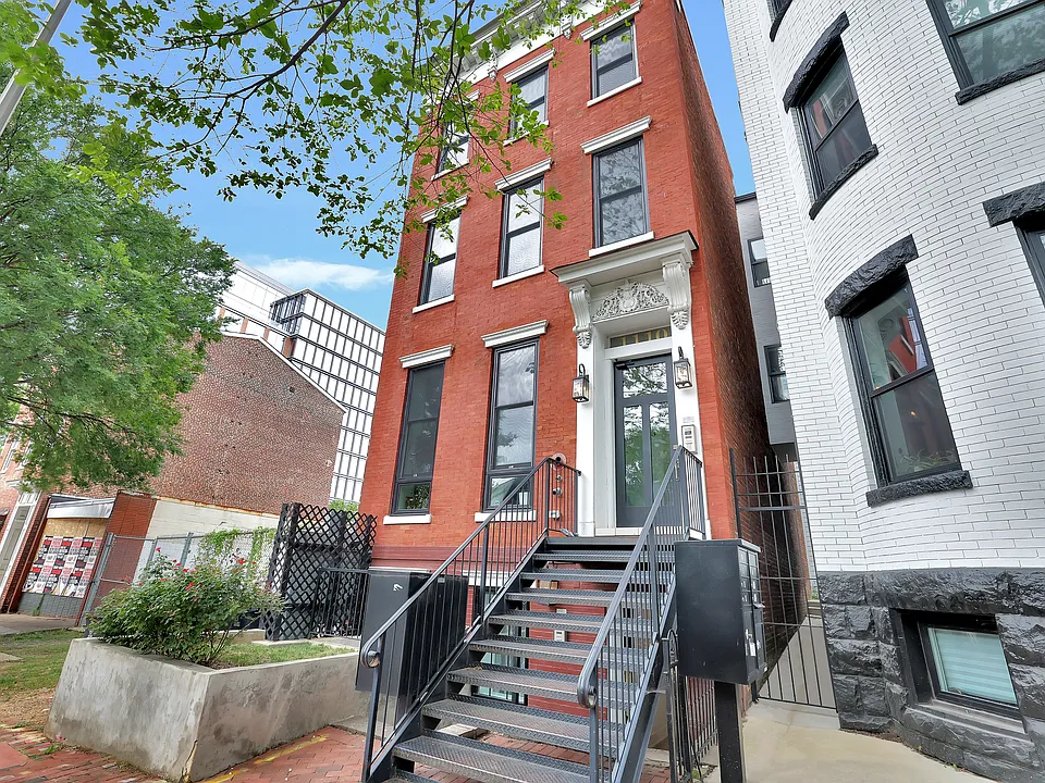 1110 6th St NW #5