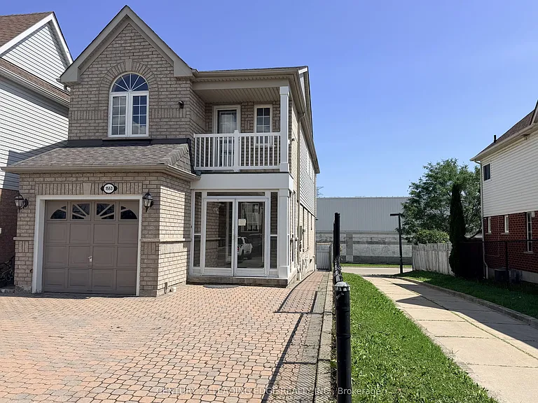 1553 Avonmore Sq — Photo 3