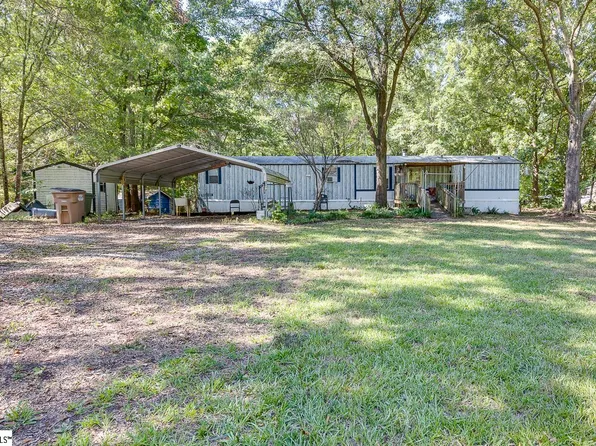 121 Lombarley Rd, Gray Court, SC 29645