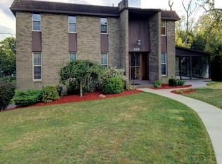 508 Kerrwood Rd, Pittsburgh, PA 15215