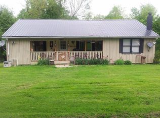 695 Beauty Mountain Rd, Edmond, WV 25837