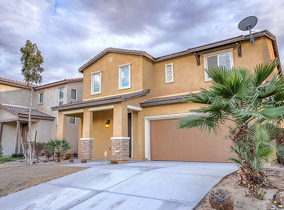 2nd image of 633 Desert Rose St