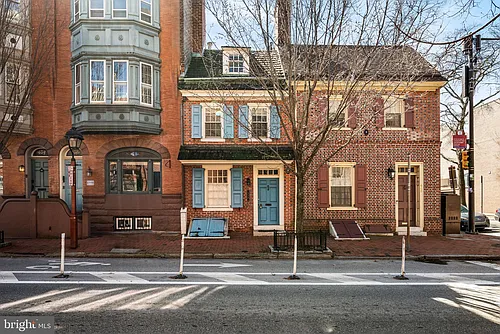 438 Spruce St Photo 1