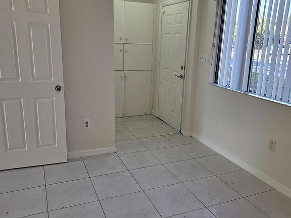 3rd image of 4739 Sisson Rd