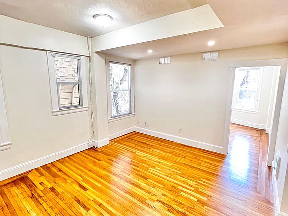 5th image of 700 Steiner St APT 201