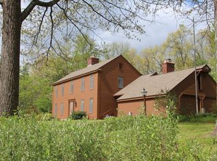 490 Lancaster Ave, Lunenburg, MA 01462