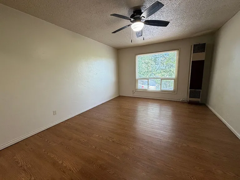 Richardson Court Apartments — Photo 12