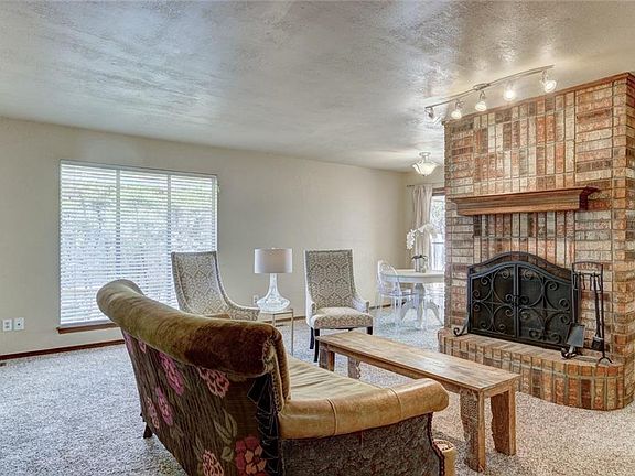 3rd image of 8141 SW 36th St
