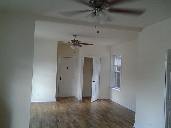 5th image of 2134 W Berteau Ave APT 3W