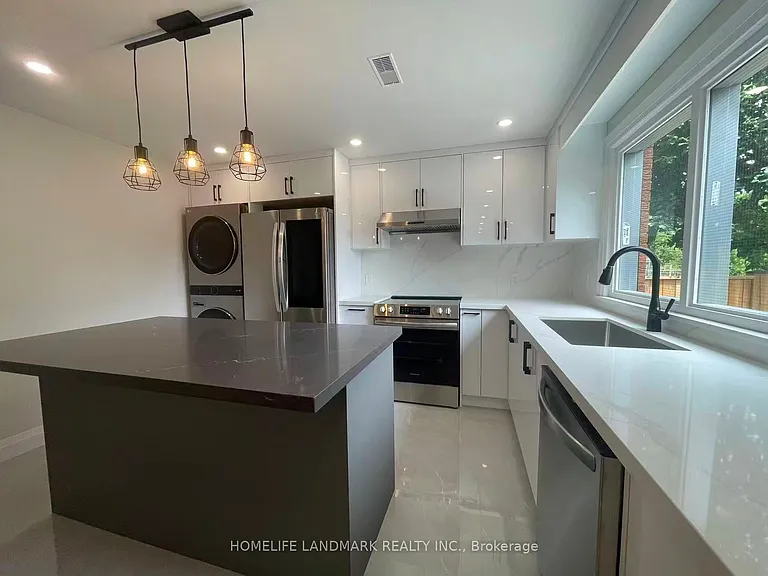 17 Rosemeade Ave #2 — Photo 9
