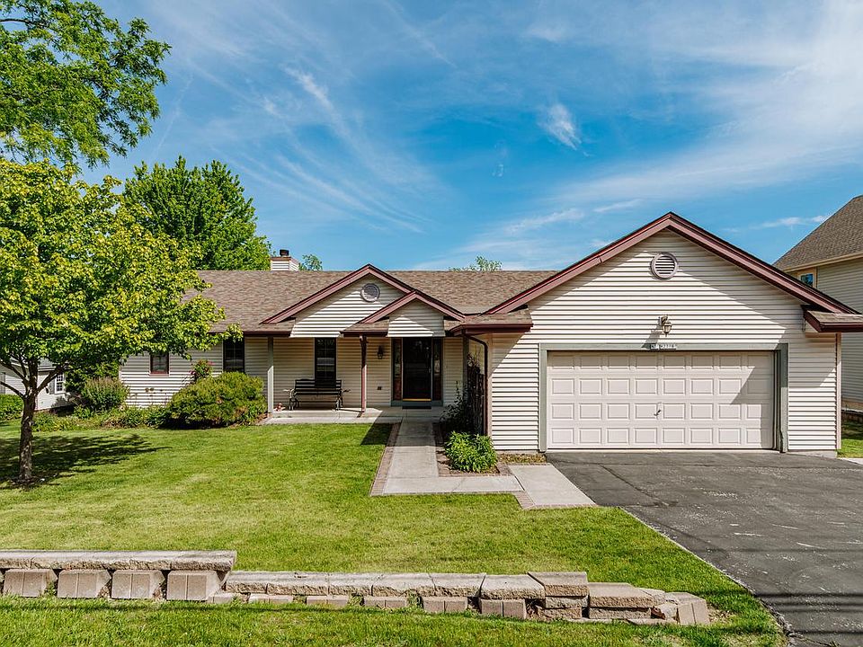 1st image of N26W27080 Prospect AVENUE