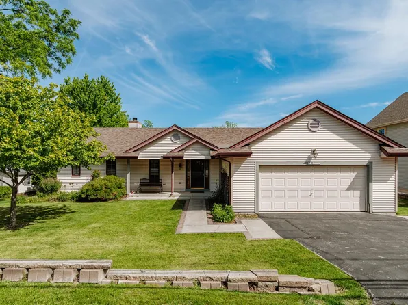 N26W27080 Prospect AVENUE, Pewaukee, WI 53072