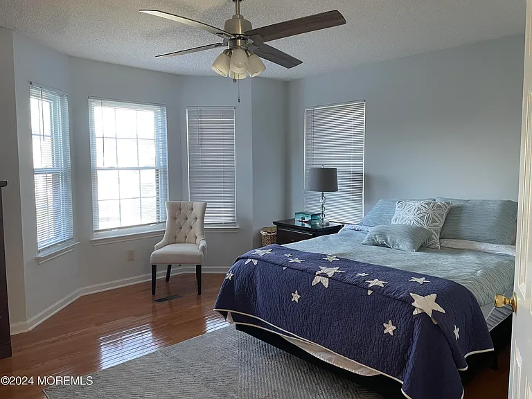 5 Gimbel Pl — Photo 14