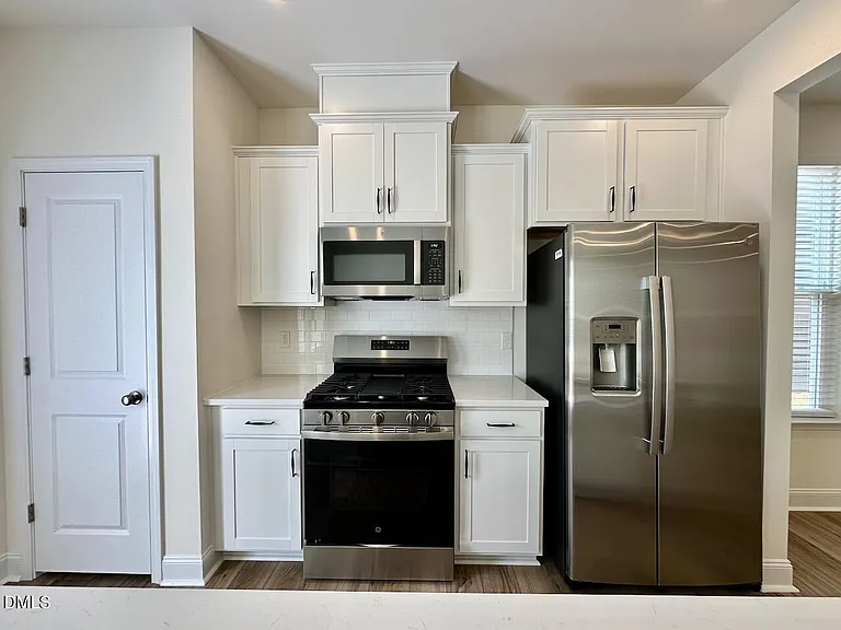 955 Kensley Grove Ln — Photo 12