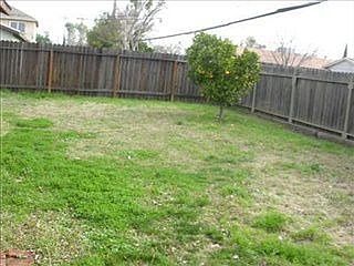 4th image of 2740 Utah Ave