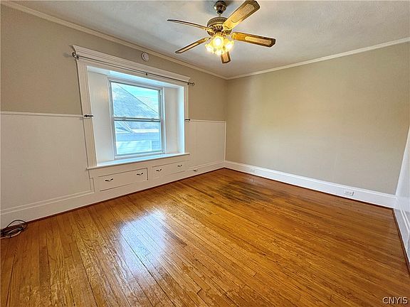 5th image of 71 Chedell Pl