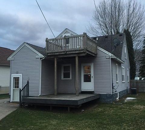3rd image of 1270 Warner St