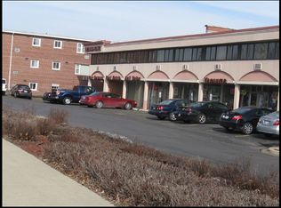 323 N Northwest Hwy APT 12, Palatine, IL 60067