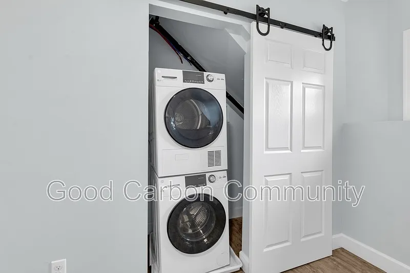 1 bed, 1.0 bath, $1,195 — Photo 3