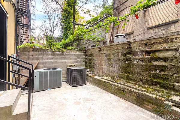 Rented by Mirador Real Estate | media 26