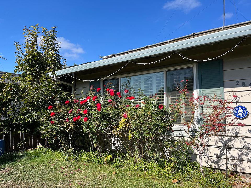 1st image of 2847 Ione Dr