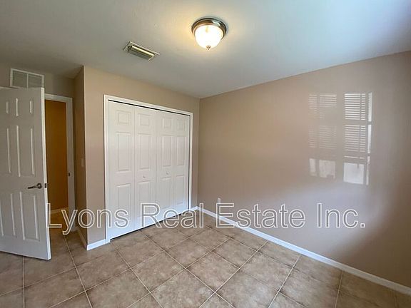3rd image of 566 Nimitz Blvd