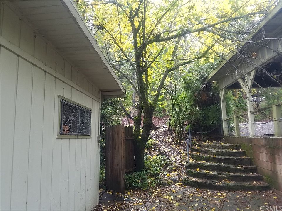 1st image of 9576 Carolyn Dr