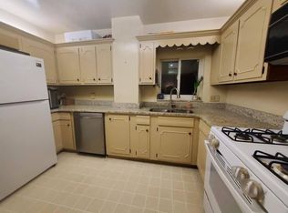 5730 Melvin St, Pittsburgh, PA 15217