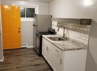 617 N Broadway APT 3, Green Bay, WI 54303