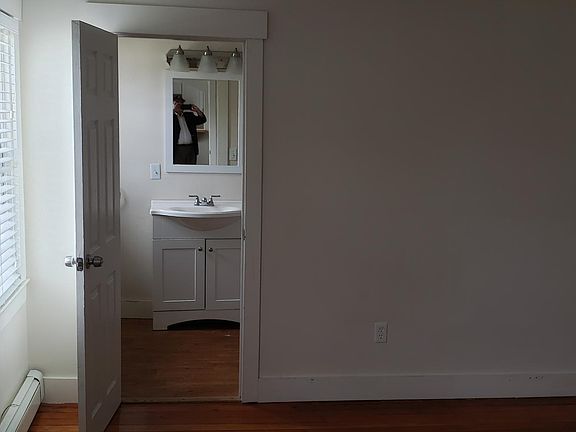 3rd image of 38 Freebody St #303