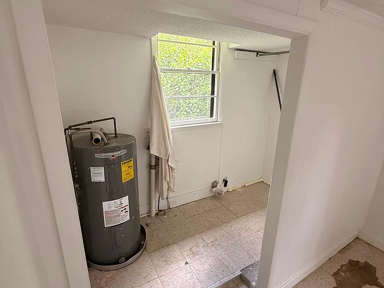 3412 Olsen Ln — Photo 12
