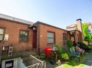 Gardner Court, Portland, OR 97209