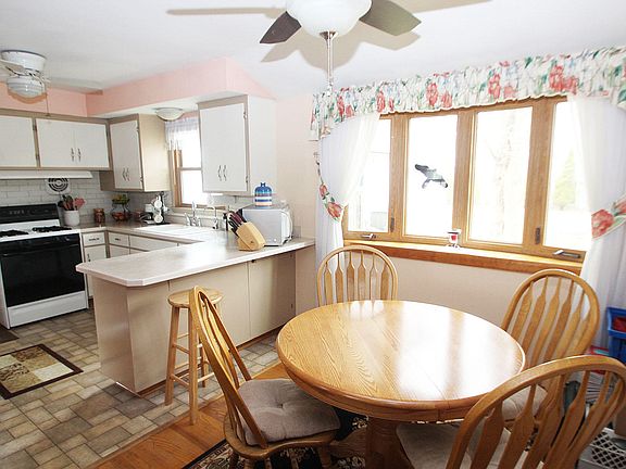 4th image of 8619 N 58th St