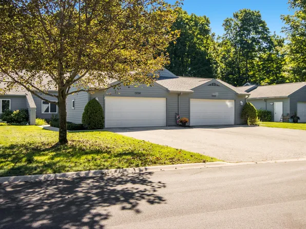 3724 Country Club Dr #14, Traverse City, MI 49684