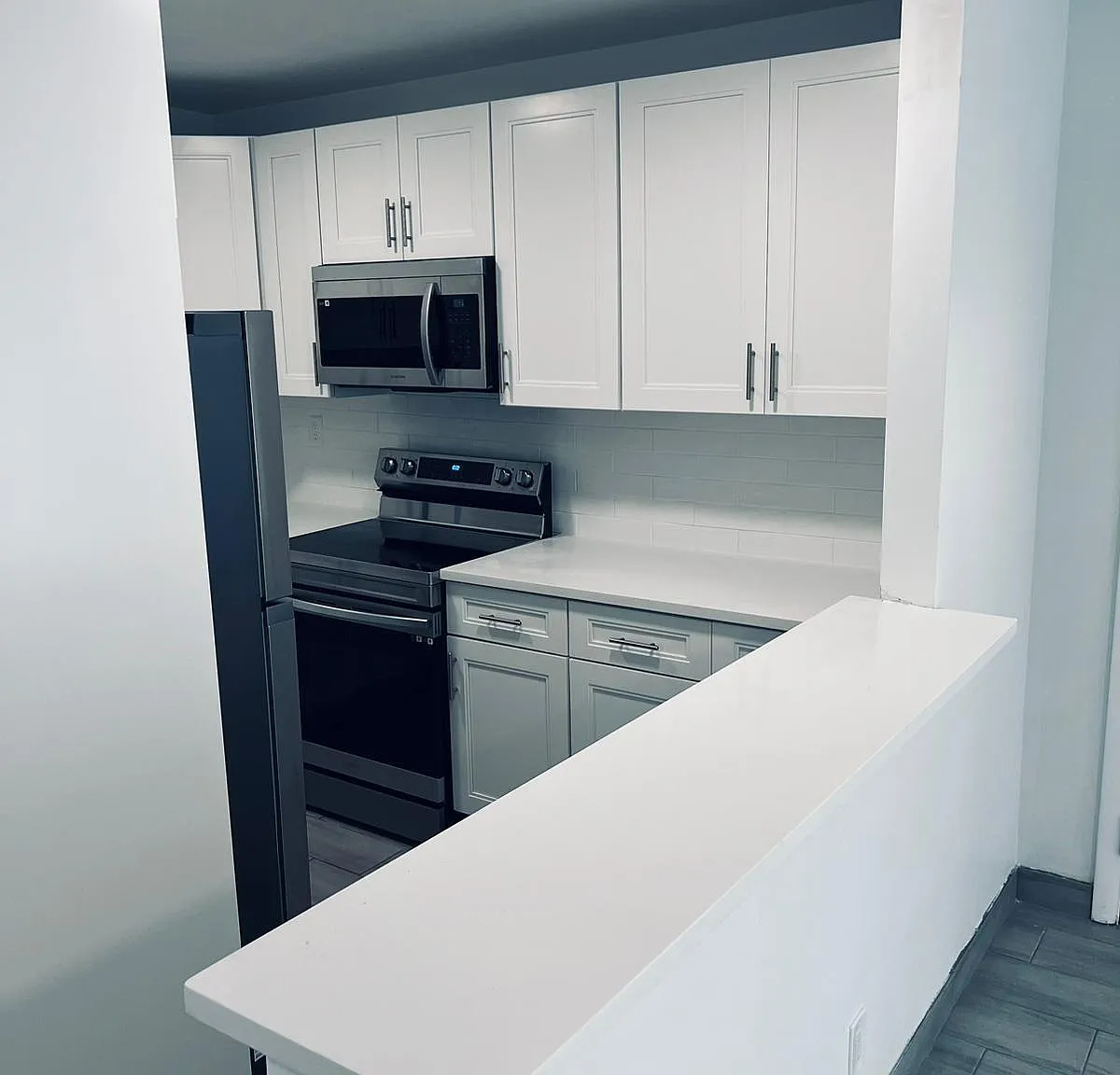 1 bed, 1.0 bath, 825 sqft, $1,900 — Photo 3