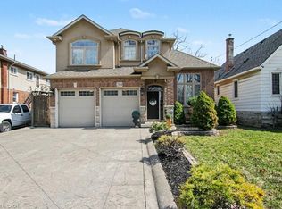 284 Normanhurst Ave, Hamilton, ON