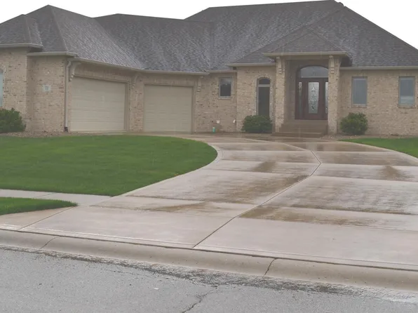 5361 Ashby Ct, Greenwood, IN 46143