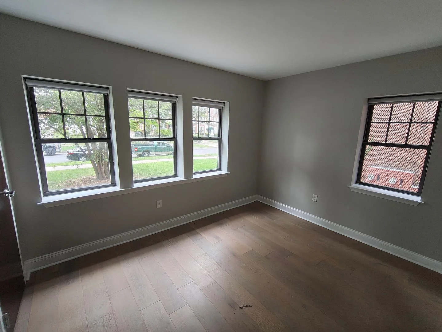 52 Imlay Street — Photo 2