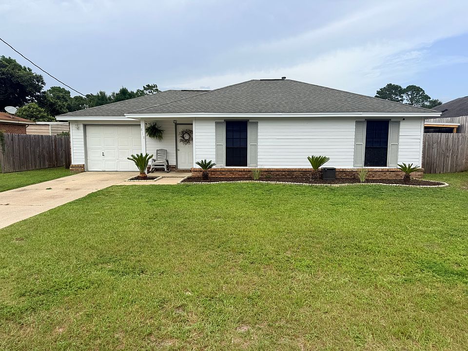 1st image of 818 Amberway Dr
